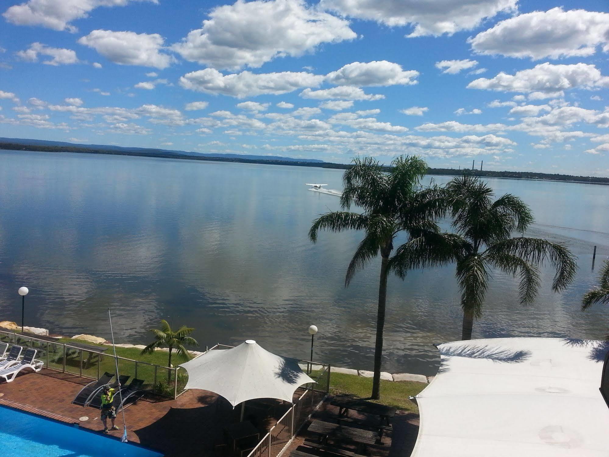 The Beachcomber Hotel & Resort, Ascend Hotel Collection Toukley Exterior foto View of the Iguape River